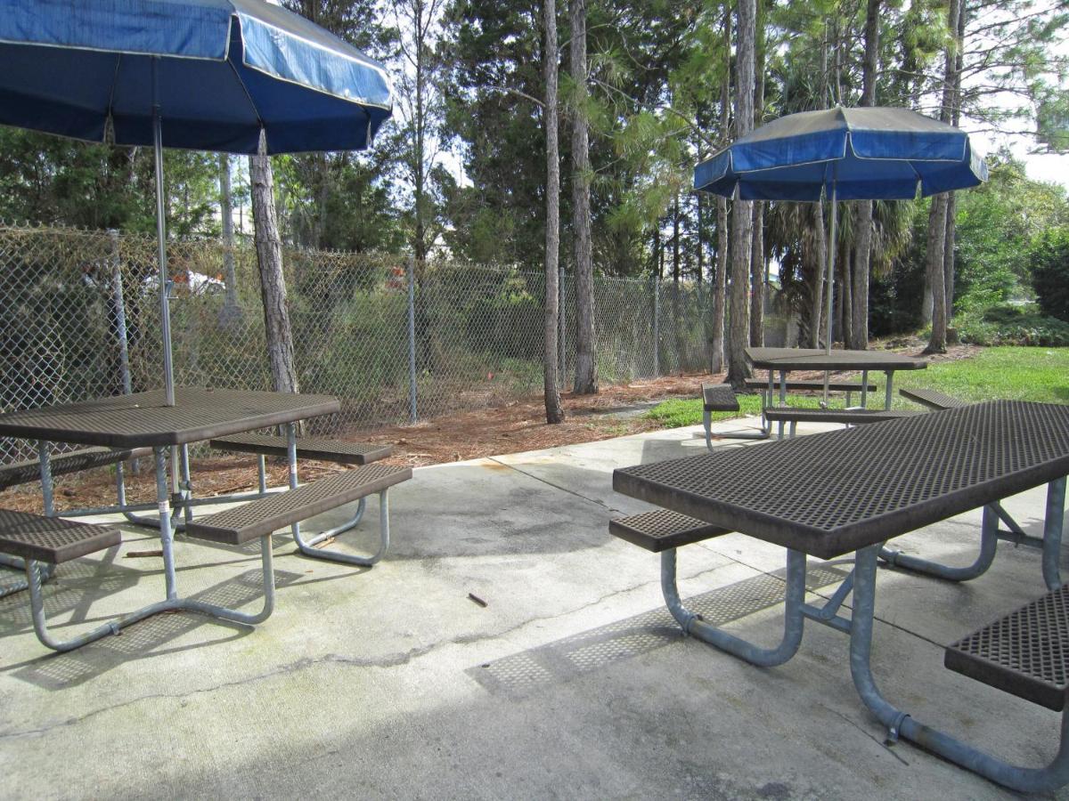 Extended Stay America Select Suites - Tampa - North Airport West Chase Exterior foto