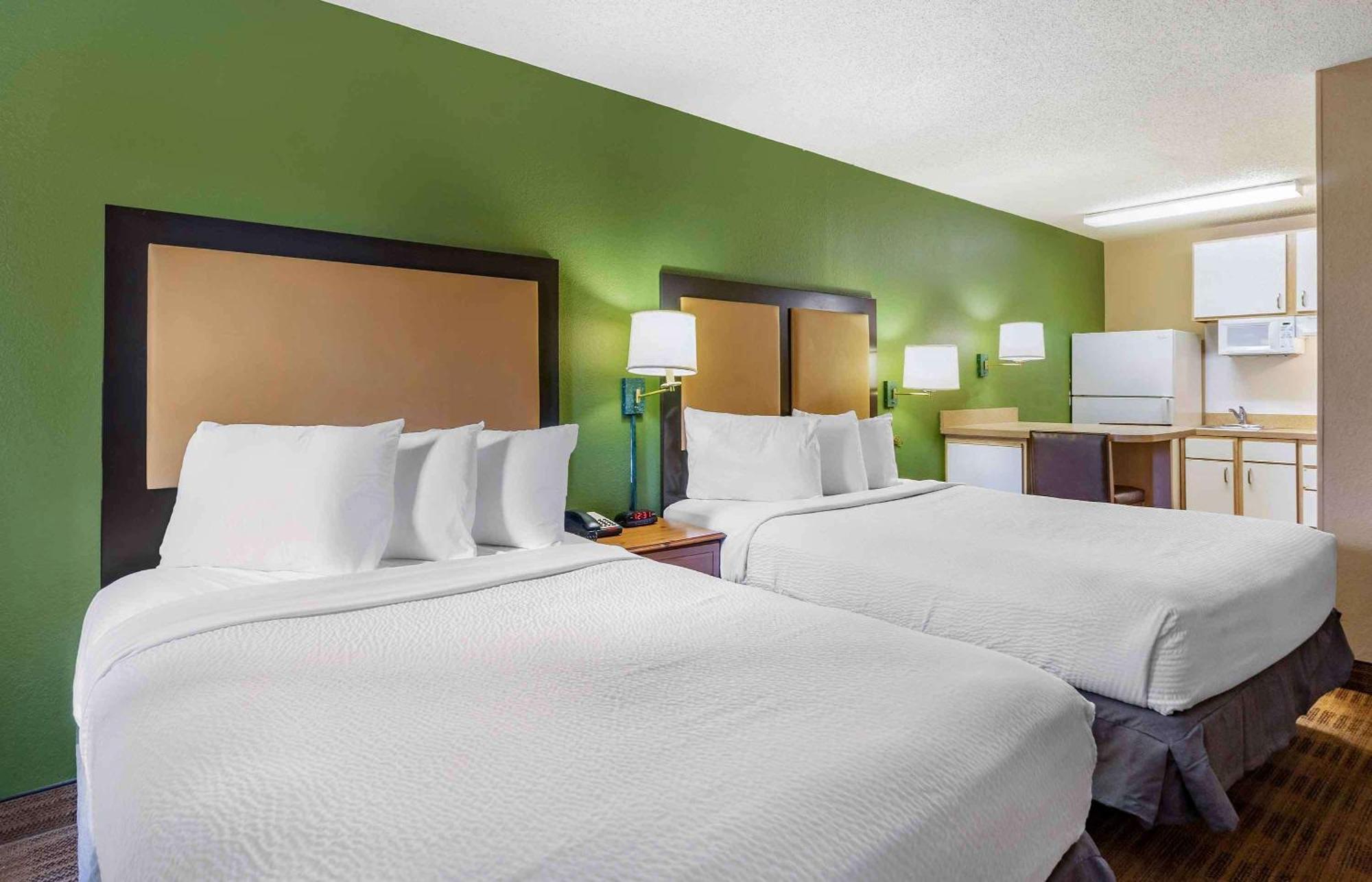 Extended Stay America Select Suites - Tampa - North Airport West Chase Exterior foto